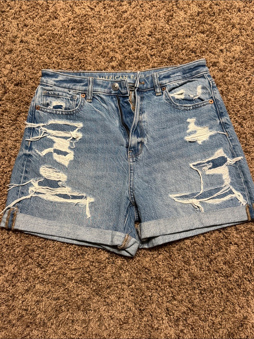 American Eagle Outfitters relaxed Mom short